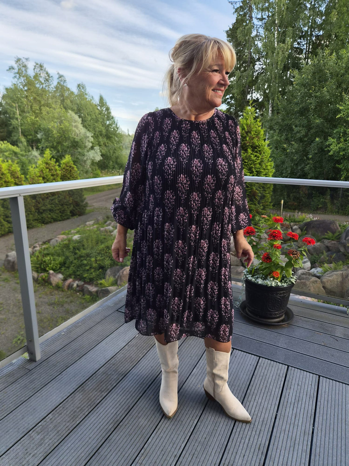 Pliseerattu mekko Kandriina