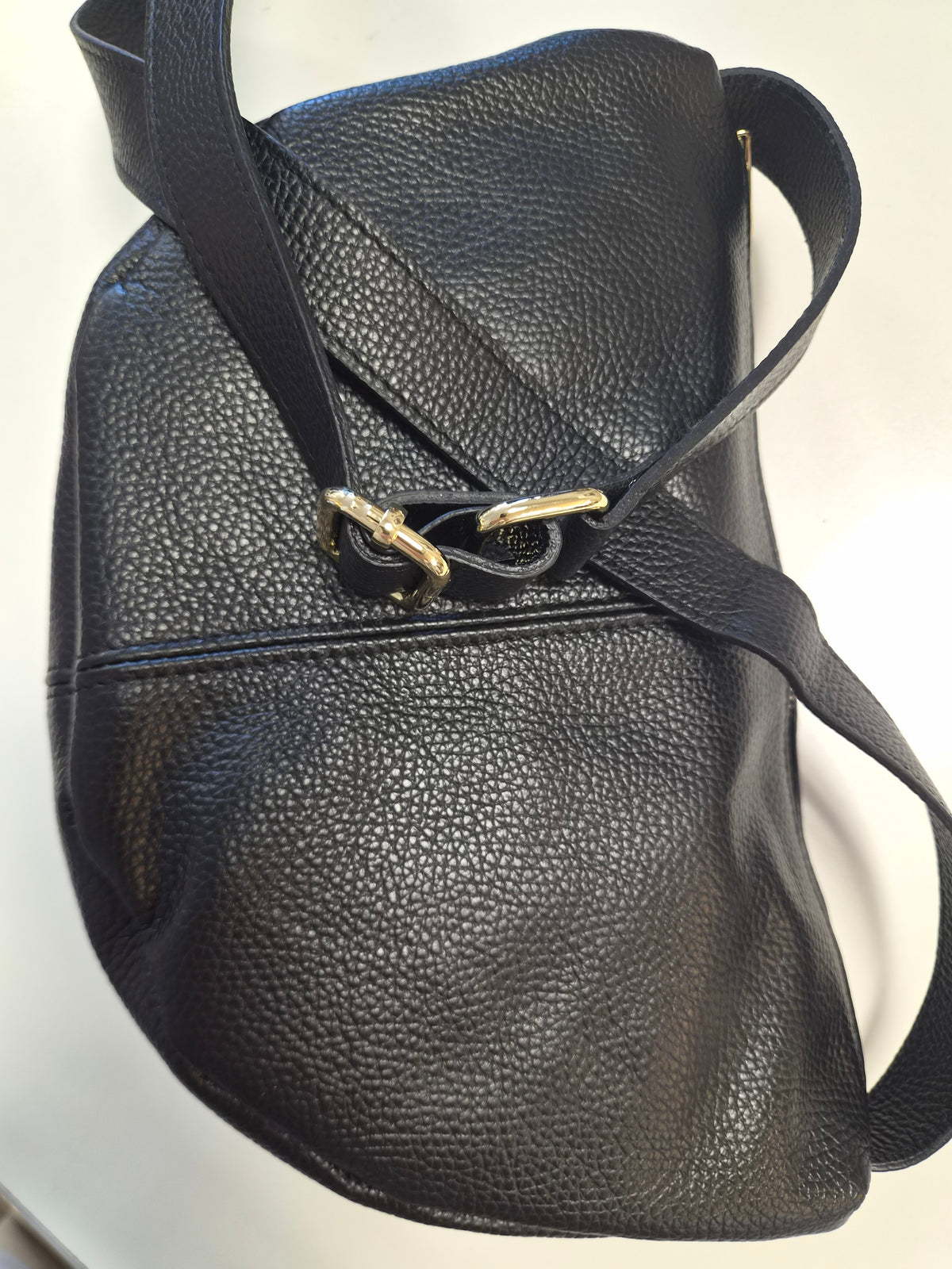 Nahkainen crossbody (5 väriä)