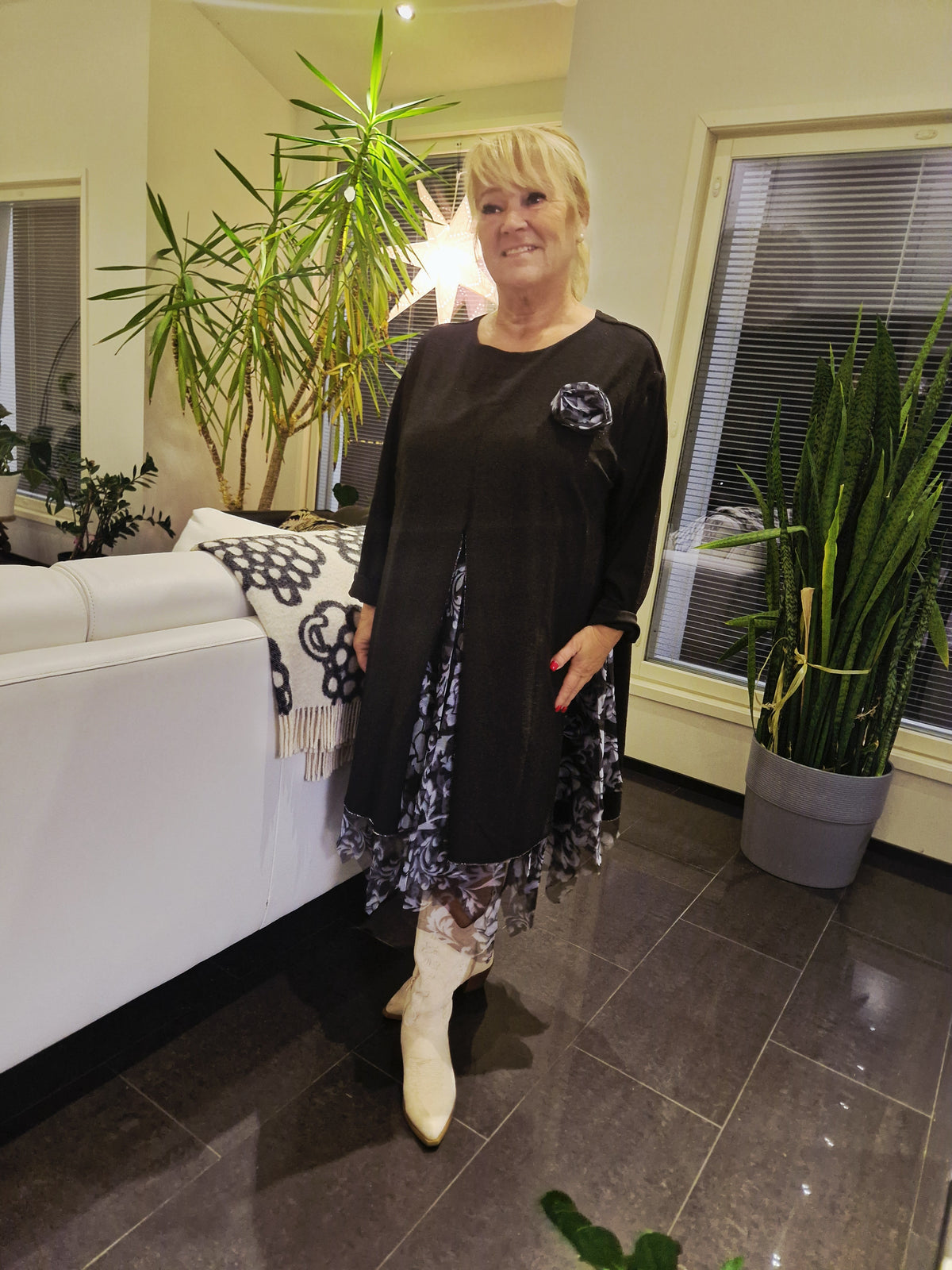PLUSSIZE tyllihelmamekko harmaa