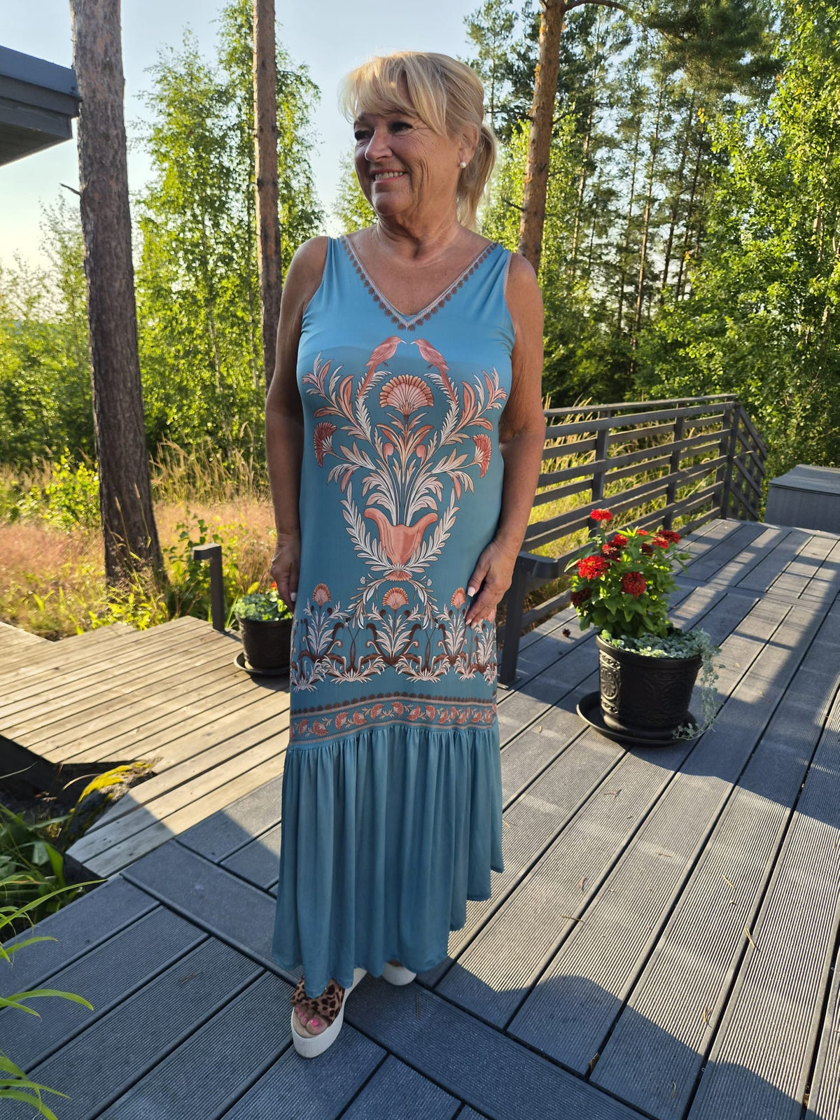 Kuviollinen pitkä mekko turkoosi