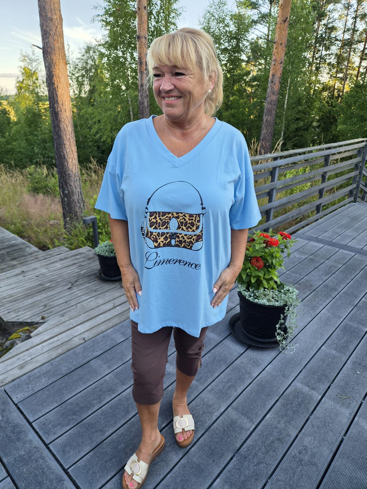 Plussize t-paita  (4 väriä)