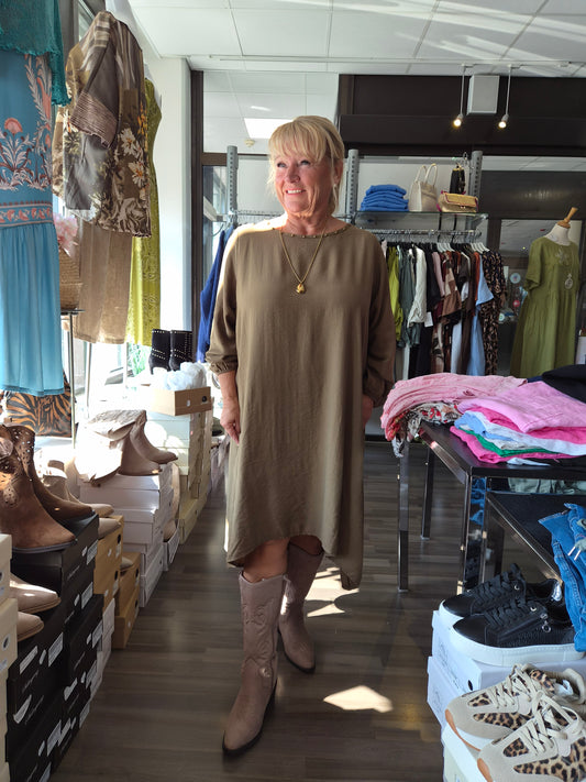Viskoosi mekko  niittikoristeilla  khaki