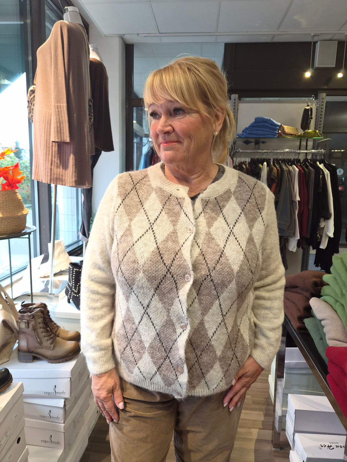 Neuletakki ruutu  beige/fango