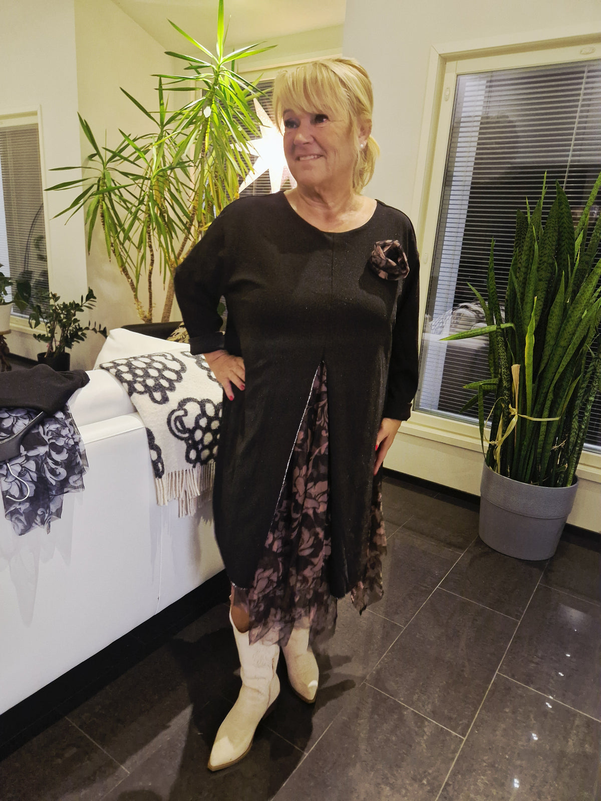 PLUSSIZE tyllihelmamekko  vanha roosa