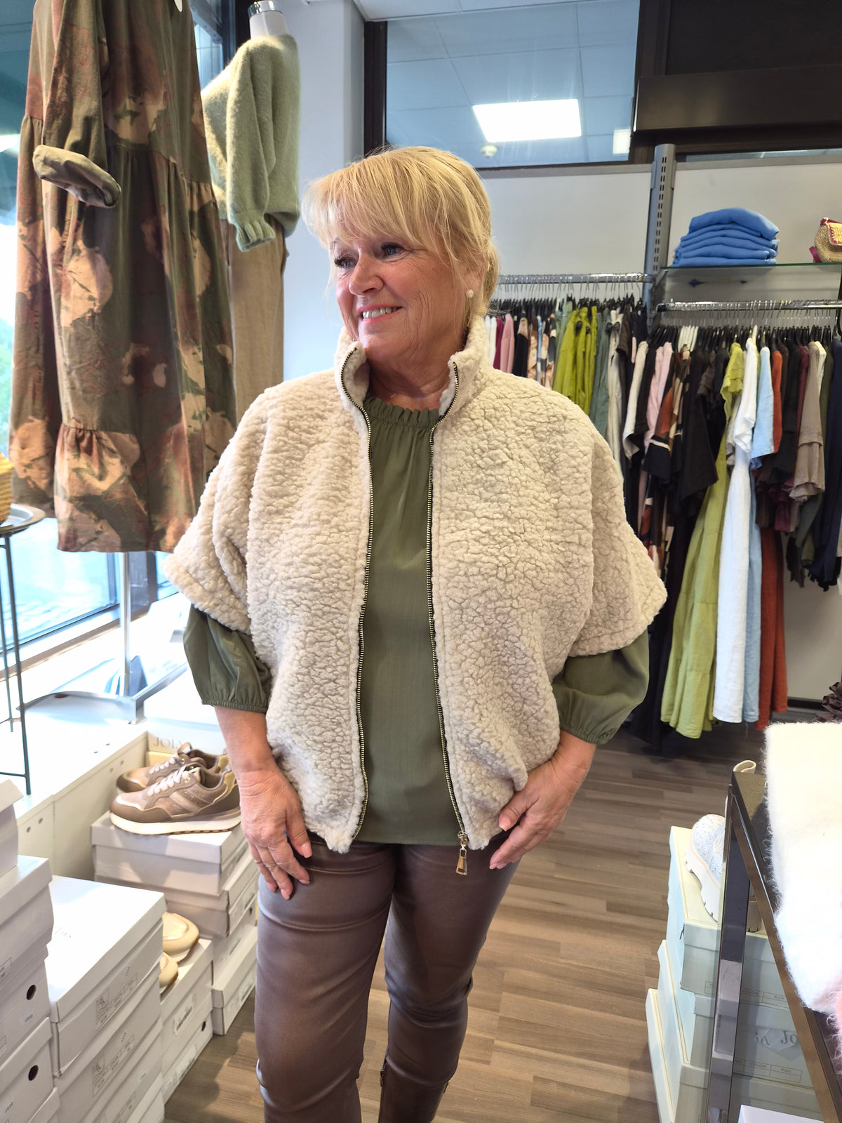 Teddy liivi   ruskea ja beige