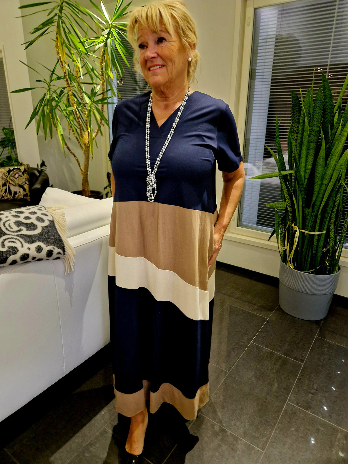 A-linjainen mekko  navy/beessi