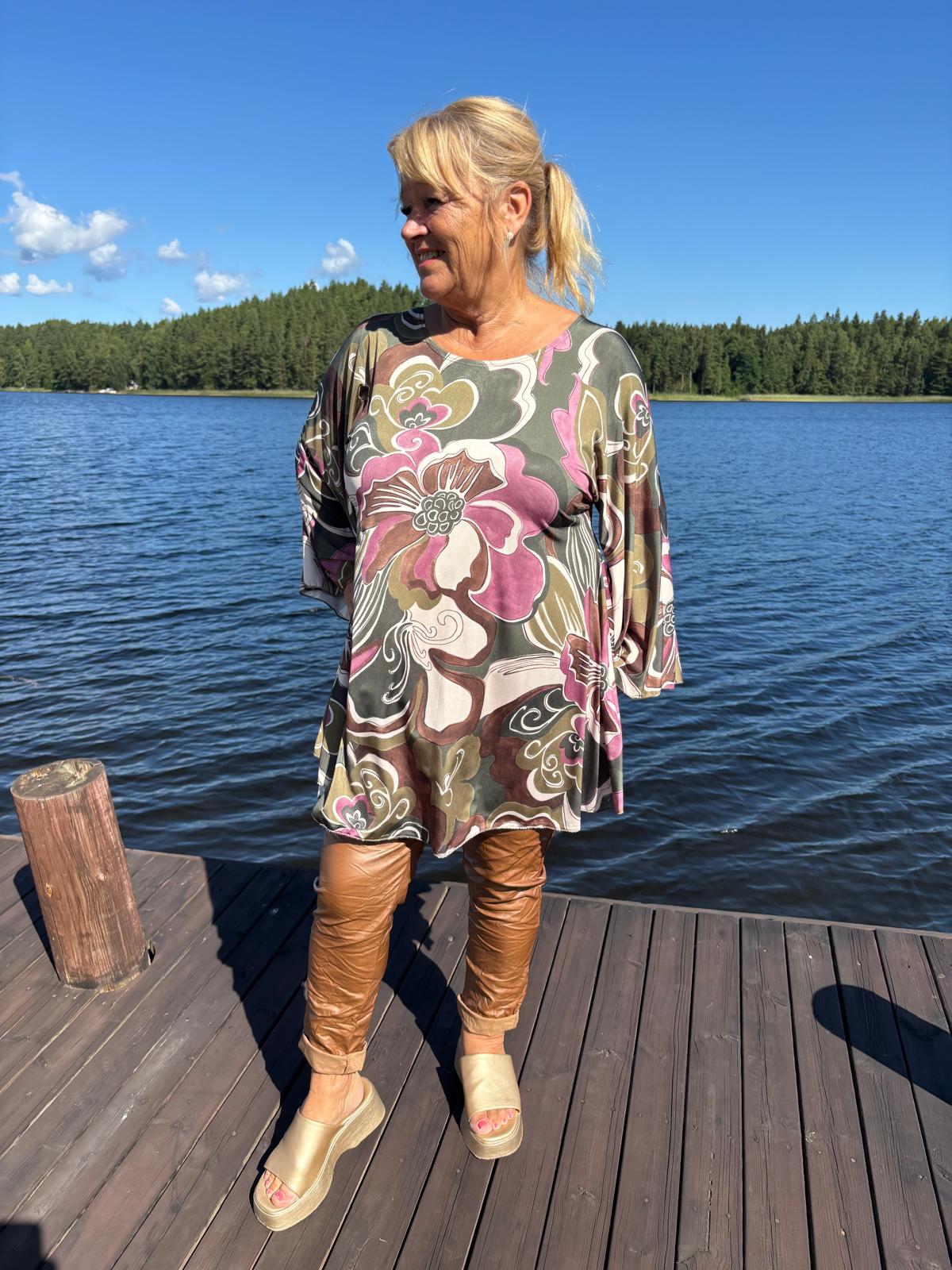 Kuviollinen tunika  (5 väriä) PLUSSIZE