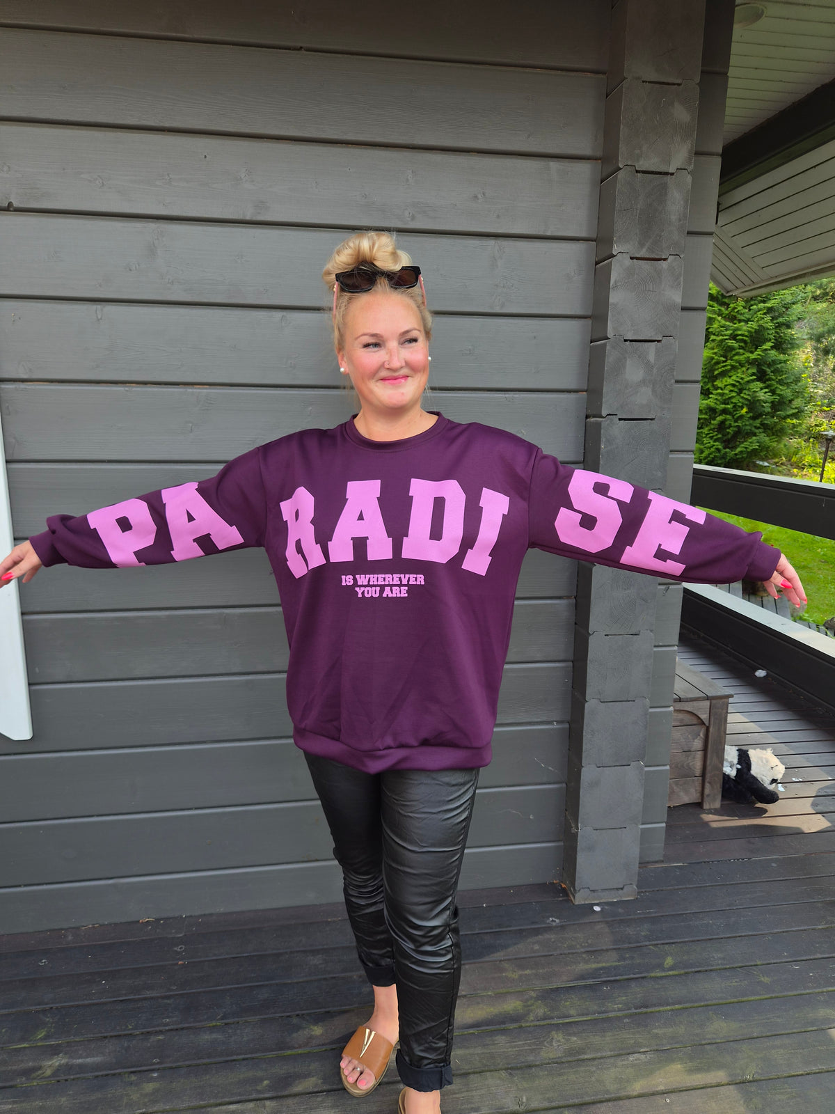 Paradise college  ( 4 väriä)