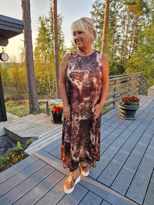 Hihaton mekko  ruskea
