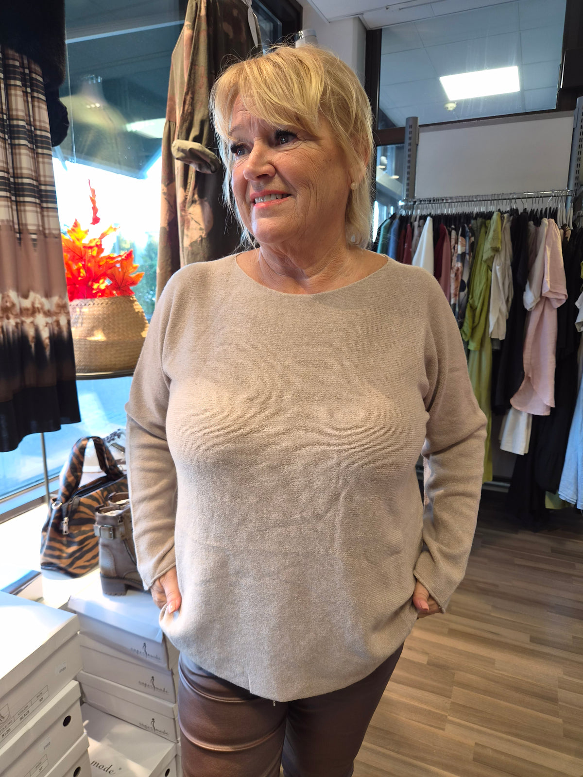 Marta neulepusero  (7 väriä)