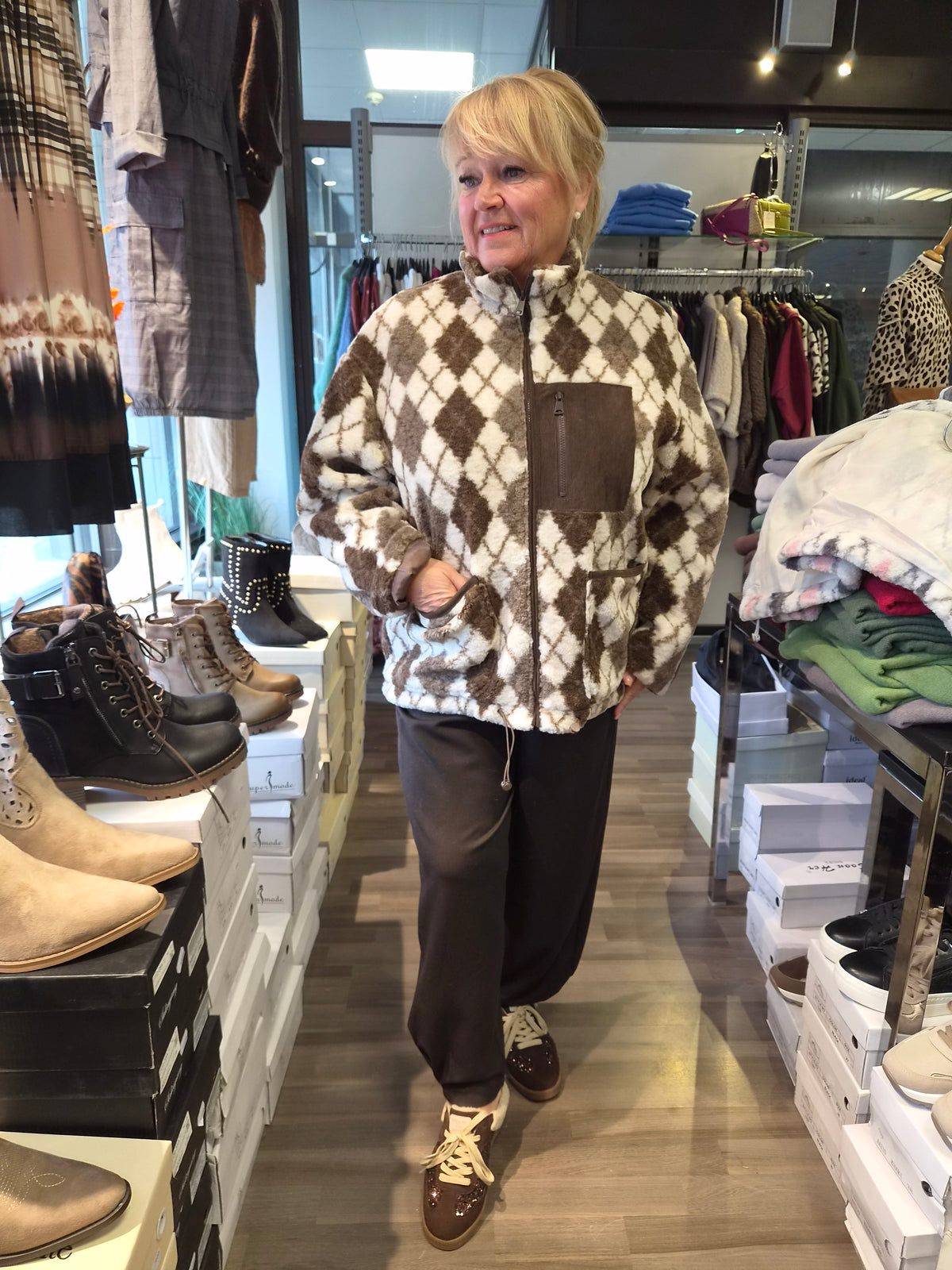 Fleece jakku ruskea