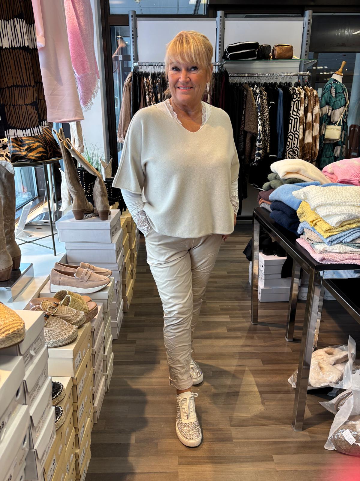 Stretch keinonahkahousu beige